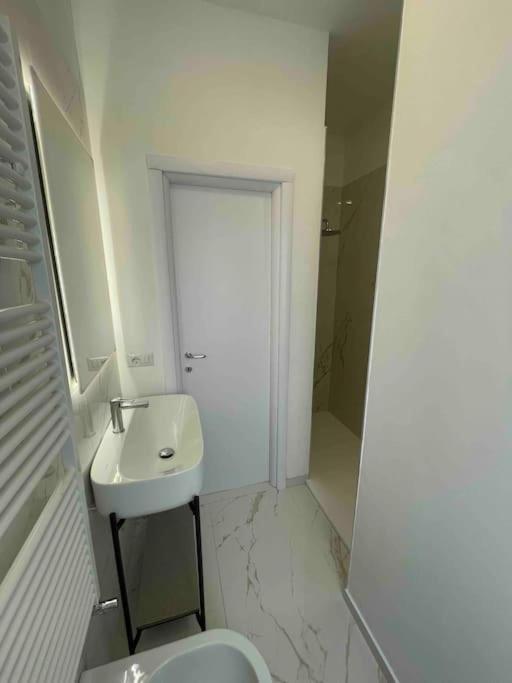 Grazioso Appartamento In Condominio Nel Verde Buccinasco Exterior foto